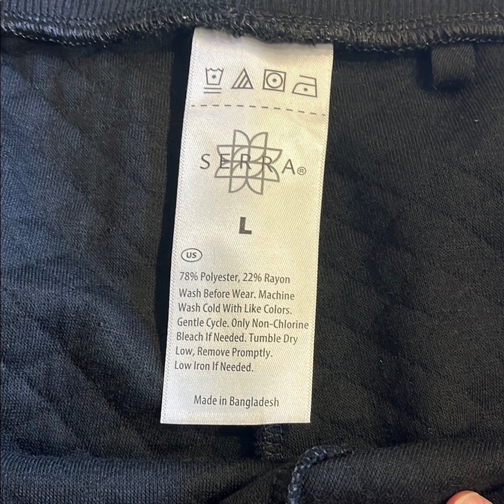 Serra Black Athletic Shorts Lightweight Performance Design - Picture 2 of 7